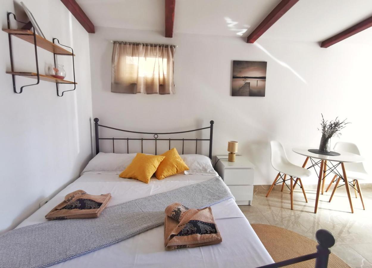 Studio With Character Pula Ngoại thất bức ảnh
