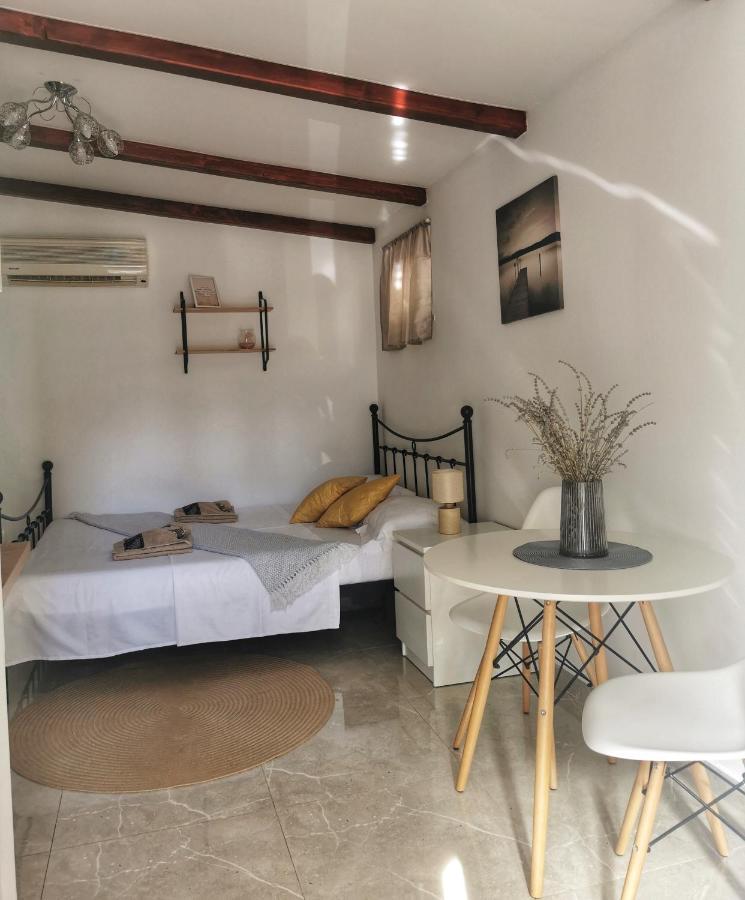 Studio With Character Pula Ngoại thất bức ảnh